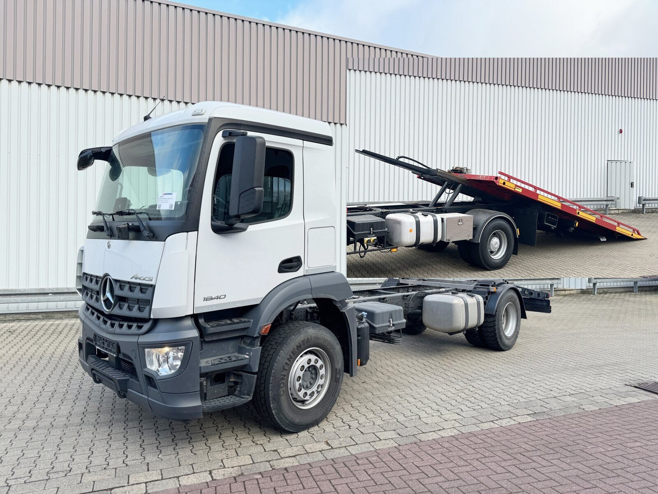 Mercedes-Benz Arocs 1840 L 4x2 Arocs 1840 L 4x2, MultimediaCockpit, Navi - Autotransporter LKW: das Bild 1 Mercedes-Benz Arocs 1840 L 4x2 Arocs 1840 L 4x2, MultimediaCockpit, Navi - Autotransporter LKW: das Bild 1