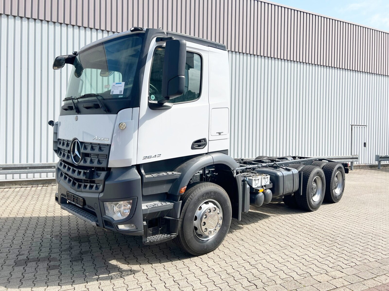 Mercedes-Benz Arocs 2642/45 K 6x4 Arocs 2642/45 K 6x4, Retarder, Motorabtrieb - Fahrgestell LKW: das Bild 1 Mercedes-Benz Arocs 2642/45 K 6x4 Arocs 2642/45 K 6x4, Retarder, Motorabtrieb - Fahrgestell LKW: das Bild 1