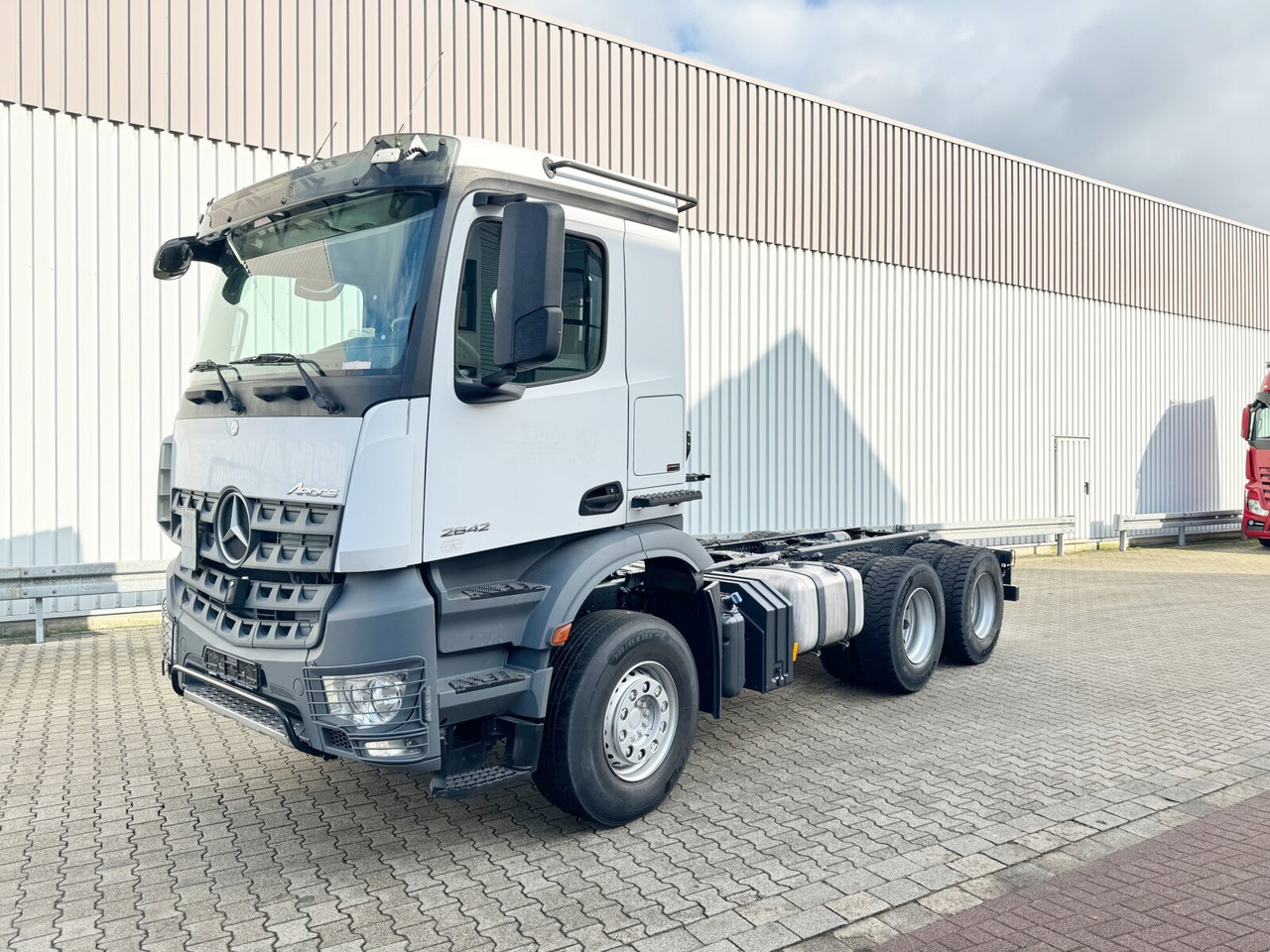Mercedes-Benz Arocs 2642 K 6x4 Arocs 2642 K 6x4 - Kipper: das Bild 1 Mercedes-Benz Arocs 2642 K 6x4 Arocs 2642 K 6x4 - Kipper: das Bild 1