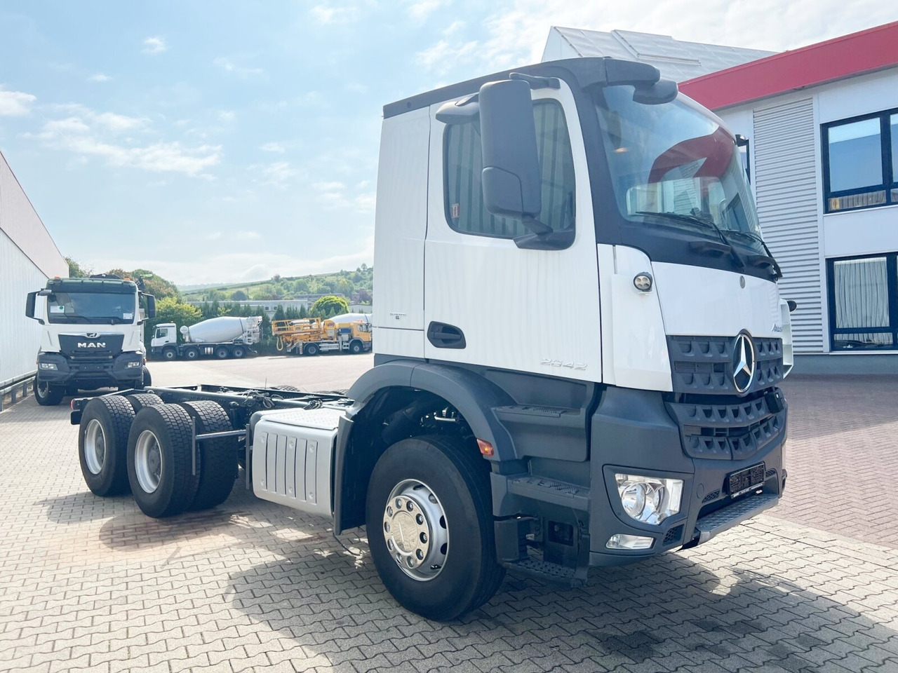 Fahrgestell LKW Mercedes-Benz Arocs 2642 K 6x4 Arocs 2642 K 6x4, Retarder, Motorabtrieb: das Bild 8