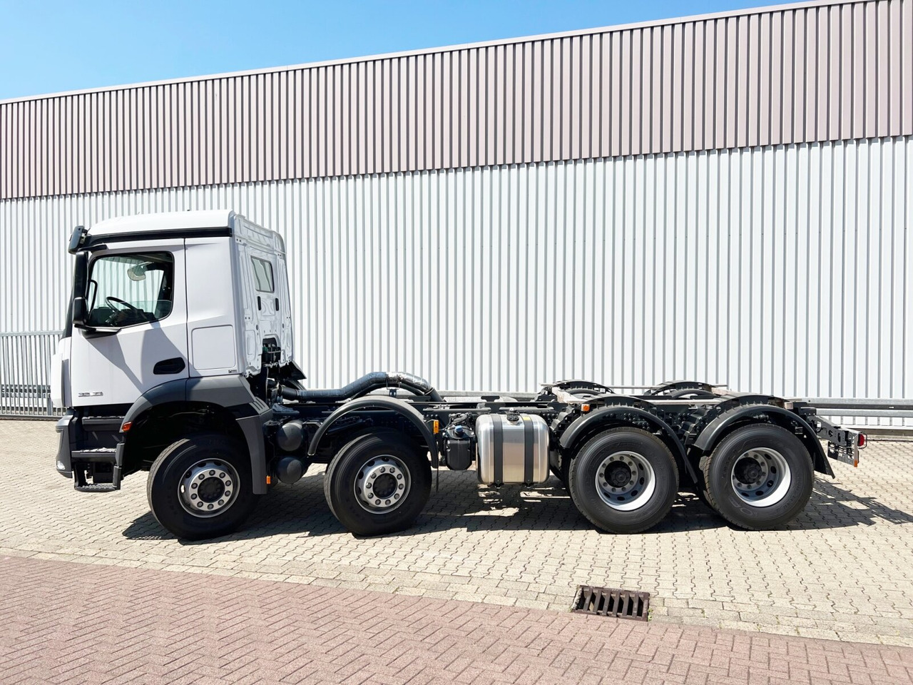 Mercedes-Benz Arocs 3240 8x4 Arocs 3240 8x4, 9/10m³ Mischer - Fahrmischer: das Bild 2 Mercedes-Benz Arocs 3240 8x4 Arocs 3240 8x4, 9/10m³ Mischer - Fahrmischer: das Bild 2