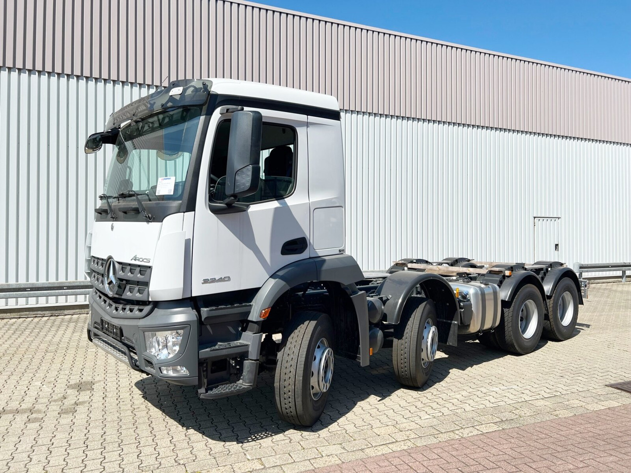 Mercedes-Benz Arocs 3240 8x4 Arocs 3240 8x4 - Fahrgestell LKW: das Bild 1 Mercedes-Benz Arocs 3240 8x4 Arocs 3240 8x4 - Fahrgestell LKW: das Bild 1
