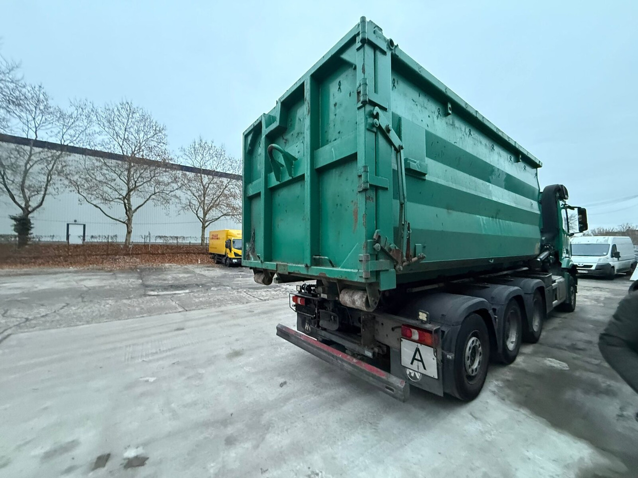 Mercedes-Benz Arocs 3240 L 8x4 ENA Arocs 3240 L 8x4 ENA, Lenk-/Liftachse, Navi, Hiab Abrollkipper - Abrollkipper: das Bild 4 Mercedes-Benz Arocs 3240 L 8x4 ENA Arocs 3240 L 8x4 ENA, Lenk-/Liftachse, Navi, Hiab Abrollkipper - Abrollkipper: das Bild 4