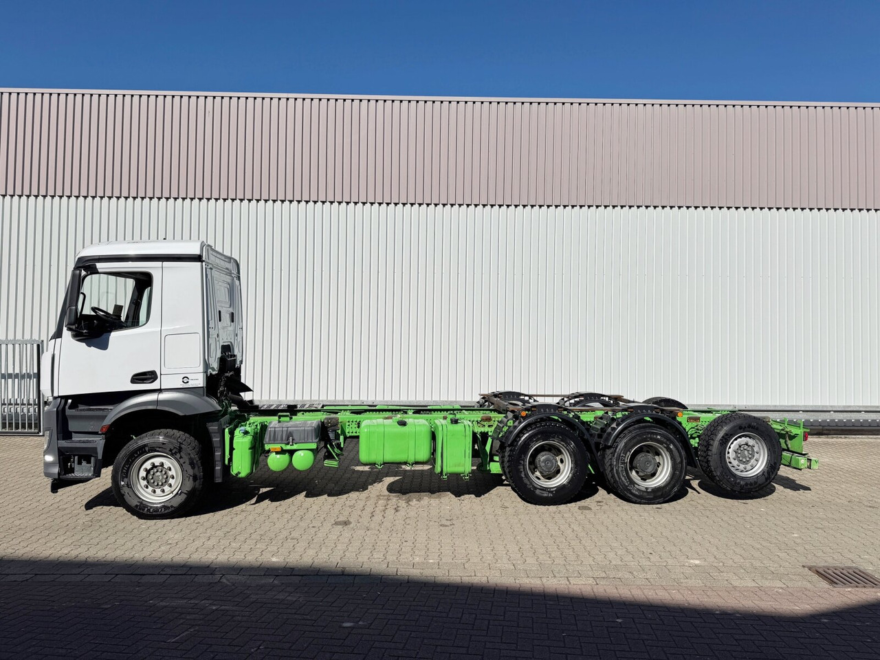 Fahrgestell LKW Mercedes-Benz Arocs 3242/48 LK 8x4/4 Arocs 3242/48 LK 8x4/4, Lenk-/Liftachse, Nebenantrieb: das Bild 14