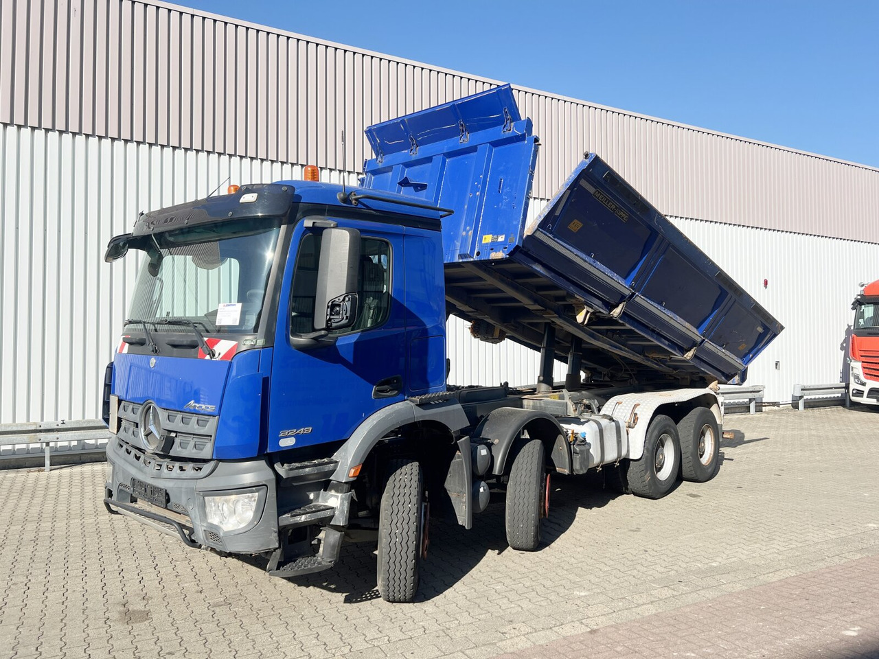 Mercedes-Benz Arocs 3243 K 8x4/4 Arocs 3243 K 8x4/4, Bordmatik - Kipper: das Bild 1 Mercedes-Benz Arocs 3243 K 8x4/4 Arocs 3243 K 8x4/4, Bordmatik - Kipper: das Bild 1
