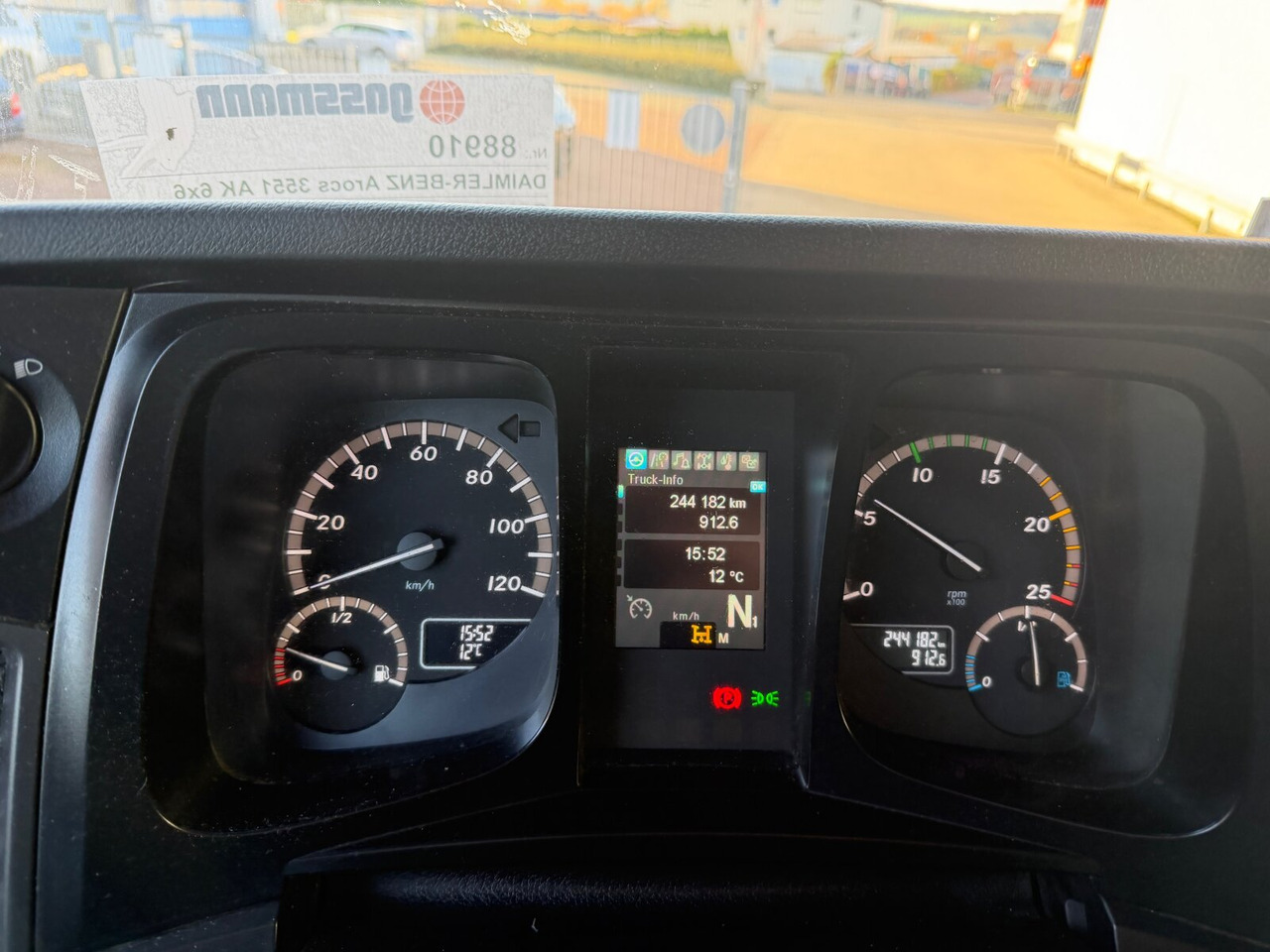 Mercedes-Benz Arocs 3351 AK 6x6 Arocs 3351 AK 6x6, Retarder, Grounder, Motorabtrieb, pneum. Heckklappenöffnung - Kipper: das Bild 5 Mercedes-Benz Arocs 3351 AK 6x6 Arocs 3351 AK 6x6, Retarder, Grounder, Motorabtrieb, pneum. Heckklappenöffnung - Kipper: das Bild 5