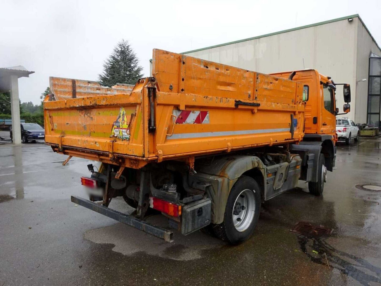 Mercedes-Benz Atego 1624 AK 4x4 Atego 1624 AK 4x4, AT-Motor, Winterdienstausstattung - Kipper, Autokran: das Bild 3 Mercedes-Benz Atego 1624 AK 4x4 Atego 1624 AK 4x4, AT-Motor, Winterdienstausstattung - Kipper, Autokran: das Bild 3