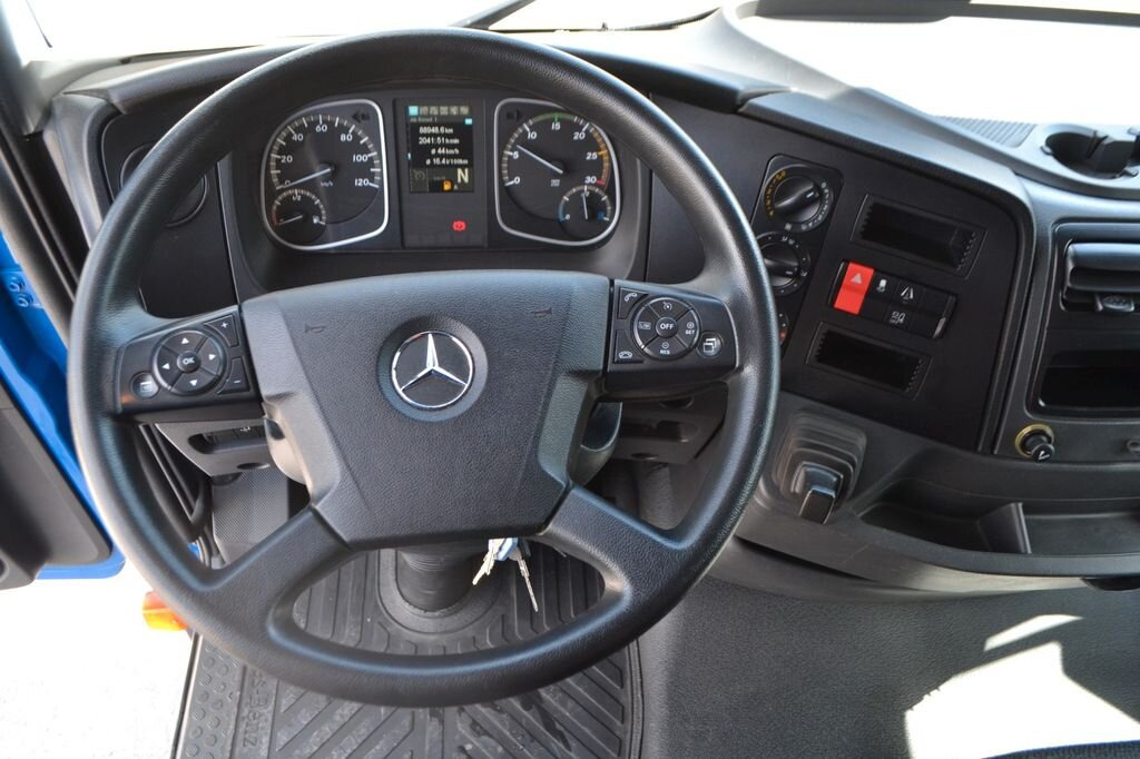 Mercedes-Benz Atego 816 4x2 Atego 816 4x2, City-Abroller - Abrollkipper: das Bild 2 Mercedes-Benz Atego 816 4x2 Atego 816 4x2, City-Abroller - Abrollkipper: das Bild 2