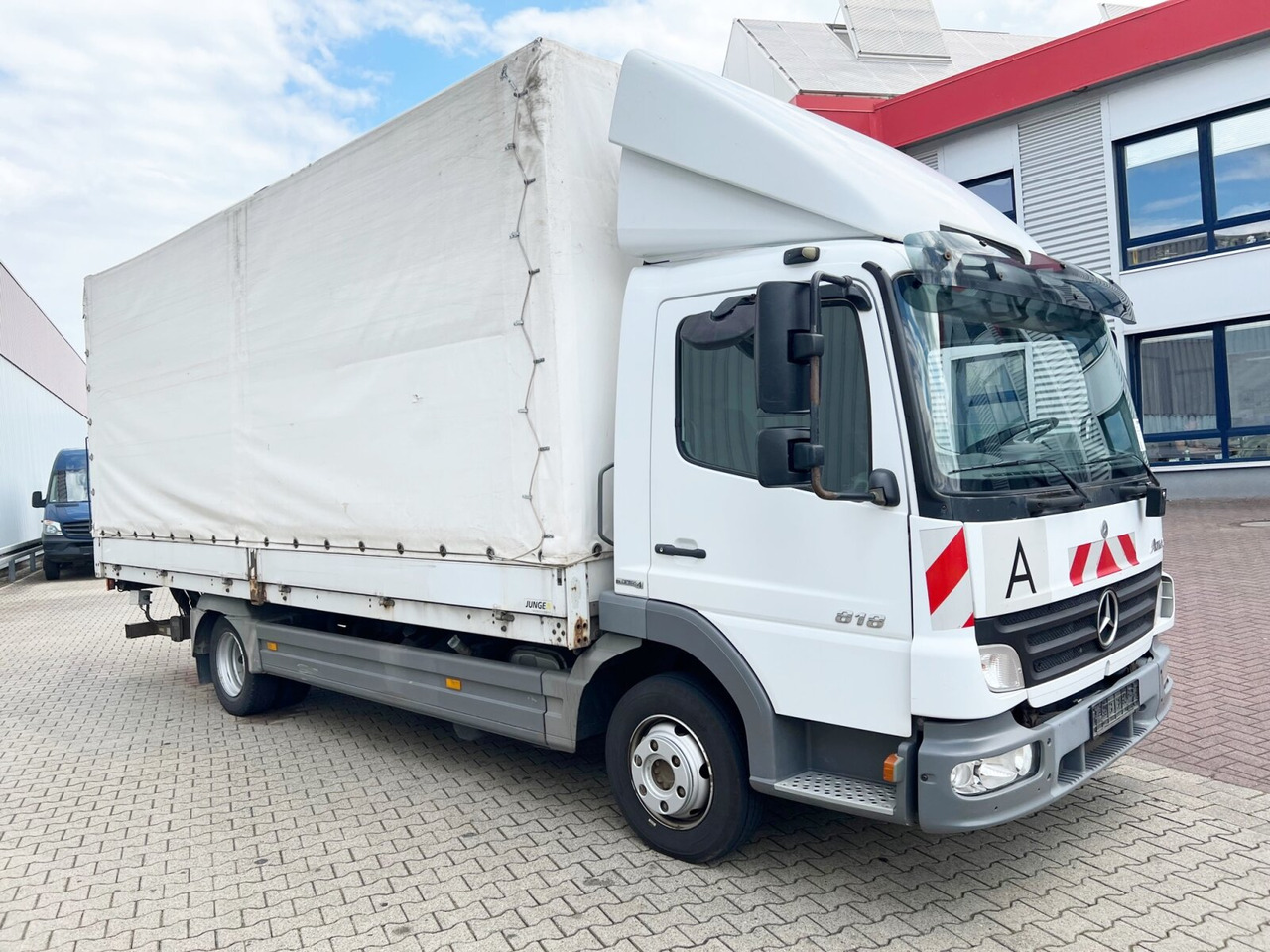 Leasing für Mercedes-Benz Atego 818 L 4x2 Atego 818 L 4x2 mit LBW BÄR Mercedes-Benz Atego 818 L 4x2 Atego 818 L 4x2 mit LBW BÄR: das Bild 7