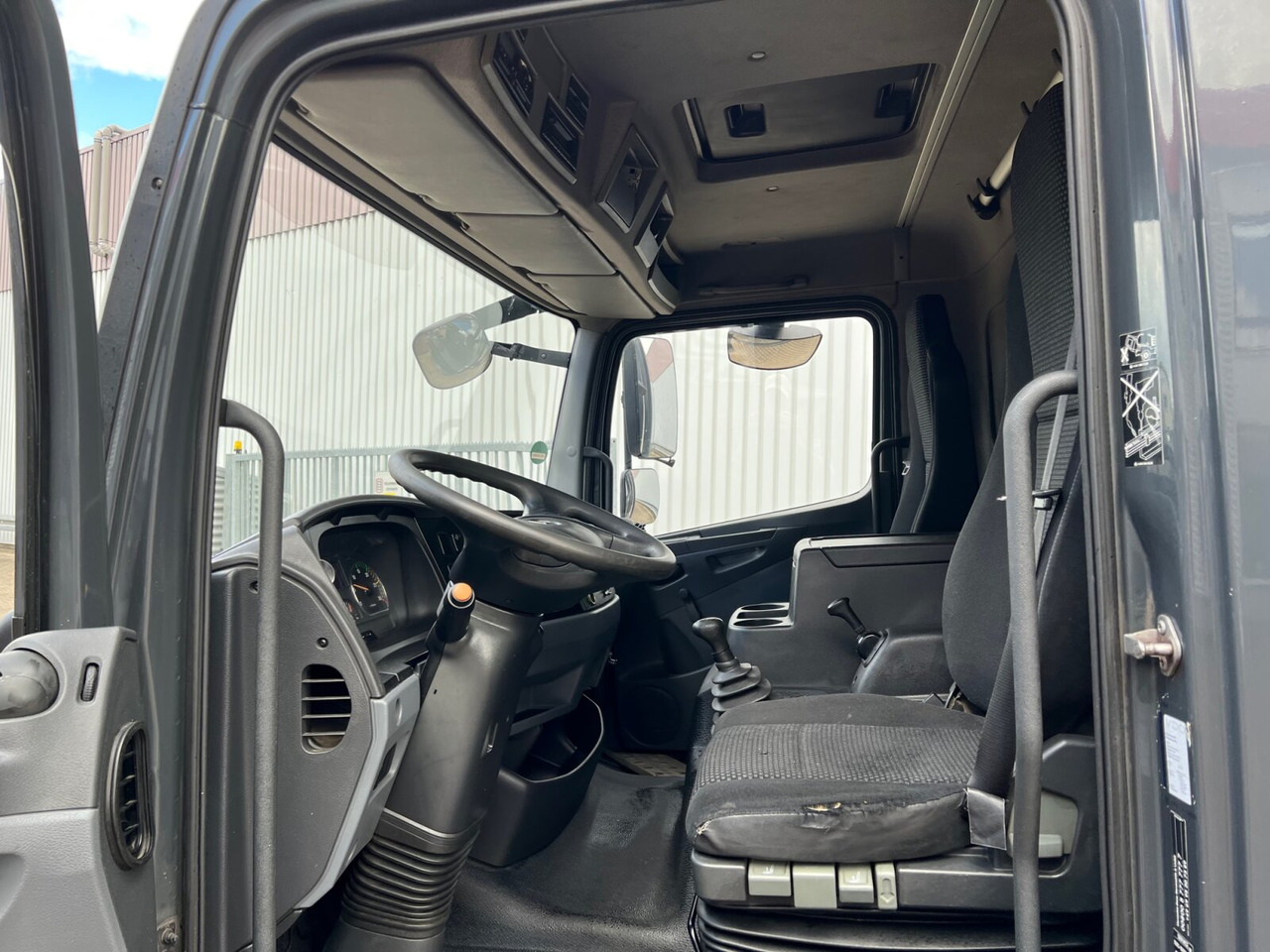 Mercedes-Benz Atego 818 L 4x2 Atego 818 L 4x2 mit MBB LBW, 4x Vorhanden! - Koffer LKW: das Bild 2 Mercedes-Benz Atego 818 L 4x2 Atego 818 L 4x2 mit MBB LBW, 4x Vorhanden! - Koffer LKW: das Bild 2