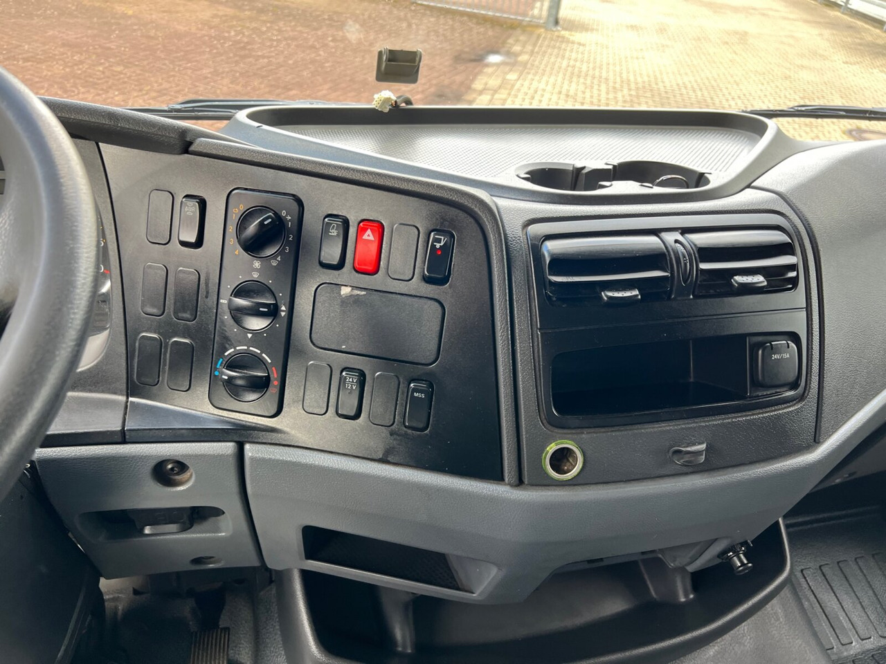 Mercedes-Benz Atego 818 L 4x2 Atego 818 L 4x2 mit MBB LBW, 4x Vorhanden! - Koffer LKW: das Bild 5 Mercedes-Benz Atego 818 L 4x2 Atego 818 L 4x2 mit MBB LBW, 4x Vorhanden! - Koffer LKW: das Bild 5