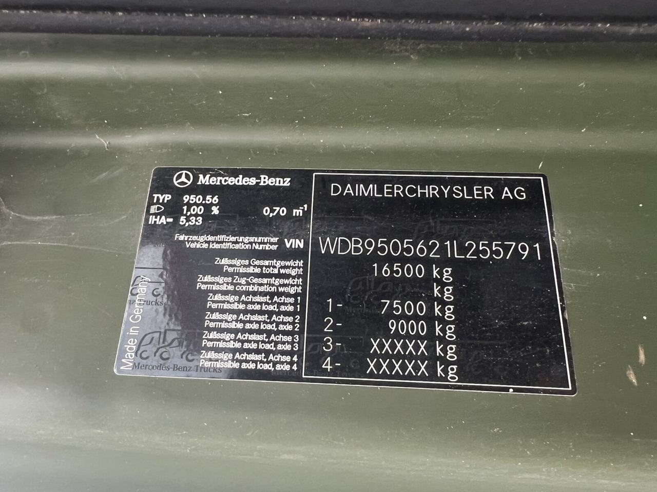 Mercedes-Benz Axor 1829 A 4x4 Axor 1829 A 4x4, Ex-Bundeswehr - Pritsche LKW: das Bild 4 Mercedes-Benz Axor 1829 A 4x4 Axor 1829 A 4x4, Ex-Bundeswehr - Pritsche LKW: das Bild 4