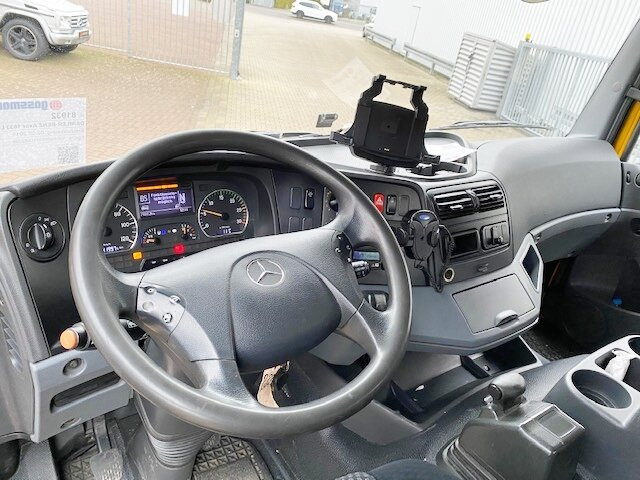 Mercedes-Benz Axor 1833 L 4x2 Axor 1833 L 4x2 mit Heckkran Hiab XS 133 K-2 - Autokran, Pritsche LKW: das Bild 3 Mercedes-Benz Axor 1833 L 4x2 Axor 1833 L 4x2 mit Heckkran Hiab XS 133 K-2 - Autokran, Pritsche LKW: das Bild 3