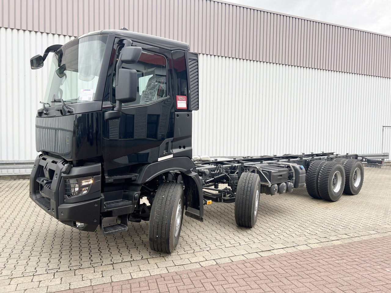 Renault C 480 8x4 C 480 8x4 - Fahrgestell LKW: das Bild 1 Renault C 480 8x4 C 480 8x4 - Fahrgestell LKW: das Bild 1