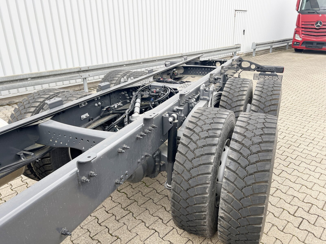Renault C 480 8x4 C 480 8x4 - Abrollkipper: das Bild 2 Renault C 480 8x4 C 480 8x4 - Abrollkipper: das Bild 2