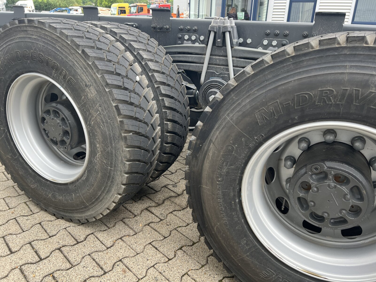 Renault C 480 8x4 C 480 8x4, Kran 15-35m/t - Abrollkipper, Autokran: das Bild 4 Renault C 480 8x4 C 480 8x4, Kran 15-35m/t - Abrollkipper, Autokran: das Bild 4