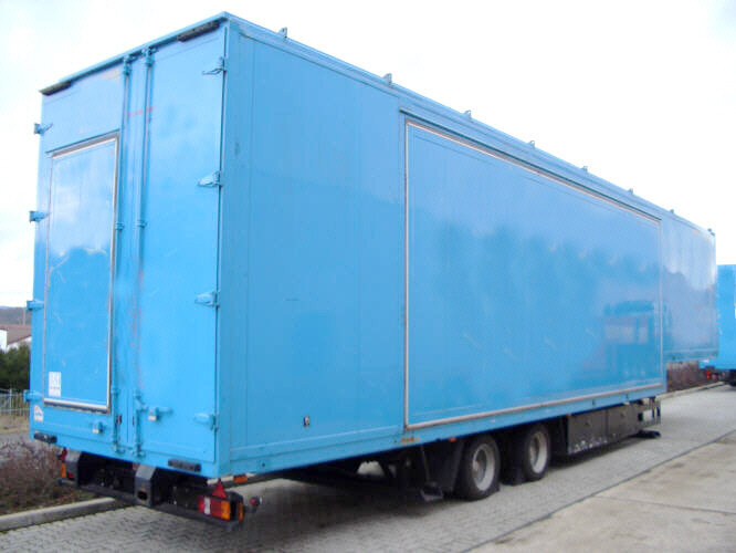 SAnh SAK17 WILLE SAK17 mobile Ausstellungshalle Mega Jumbo - Koffer Auflieger: das Bild 3 SAnh SAK17 WILLE SAK17 mobile Ausstellungshalle Mega Jumbo - Koffer Auflieger: das Bild 3