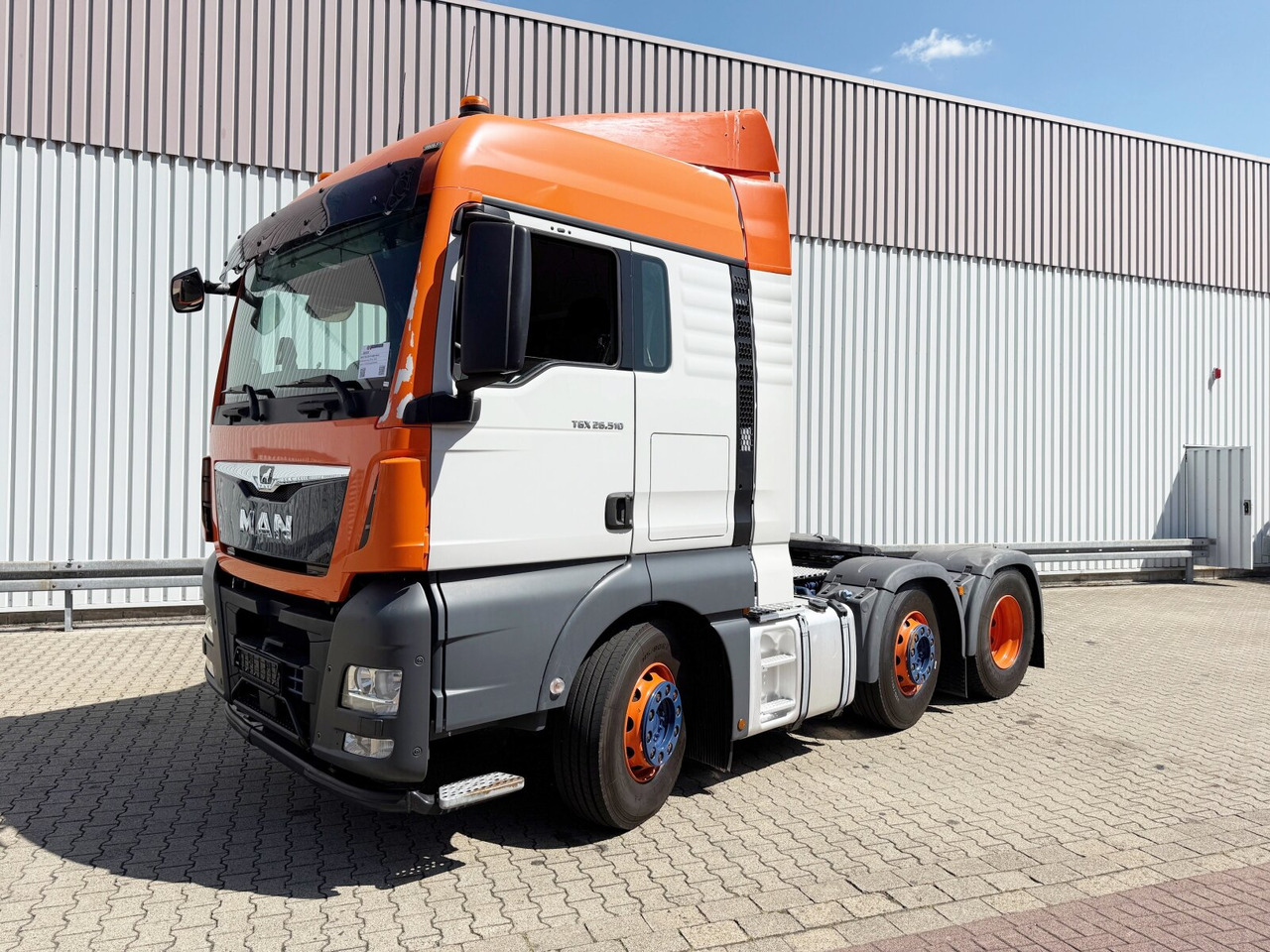 MAN TGX 26.510 6X2/4 BLS TGX 26.510 6X2/4 BLS, Intarder, Vorlauflenk-/lift, XLX-Fahrerhaus, Standklima - Sattelzugmaschine: das Bild 1 MAN TGX 26.510 6X2/4 BLS TGX 26.510 6X2/4 BLS, Intarder, Vorlauflenk-/lift, XLX-Fahrerhaus, Standklima - Sattelzugmaschine: das Bild 1