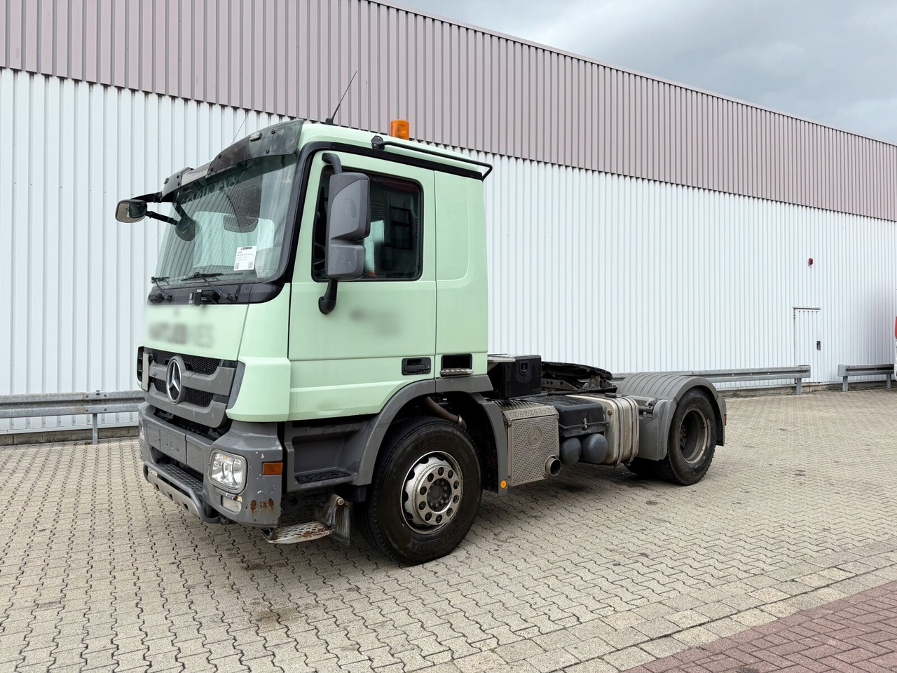 Mercedes-Benz Actros 1841 LS 4x2 Actros 1841 LS 4x2, Kipphydraulik - Sattelzugmaschine: das Bild 1 Mercedes-Benz Actros 1841 LS 4x2 Actros 1841 LS 4x2, Kipphydraulik - Sattelzugmaschine: das Bild 1