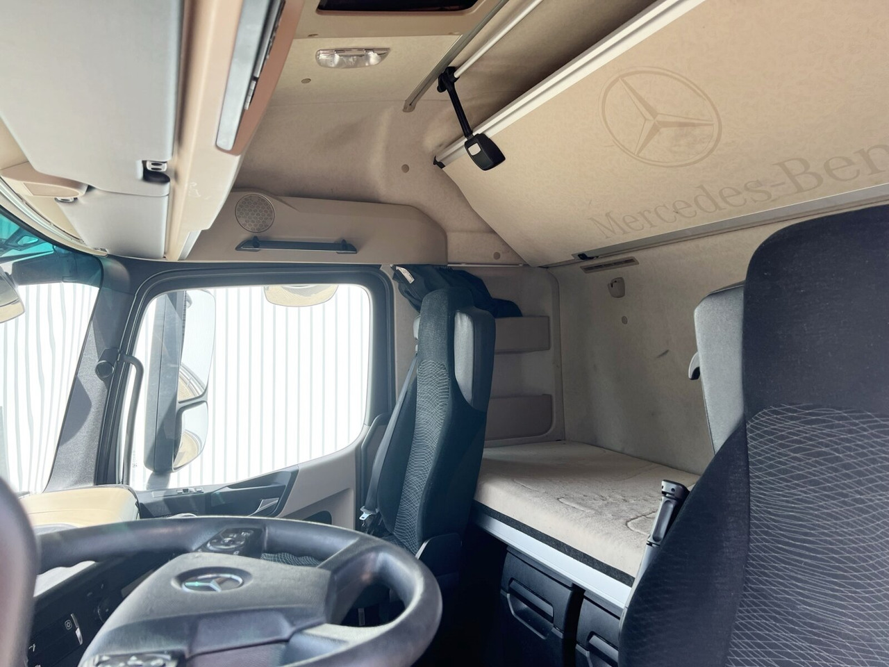Sattelzugmaschine Mercedes-Benz Actros 1842 LS 4x2 Actros 1842 LS 4x2, 7x VORHANDEN: das Bild 7