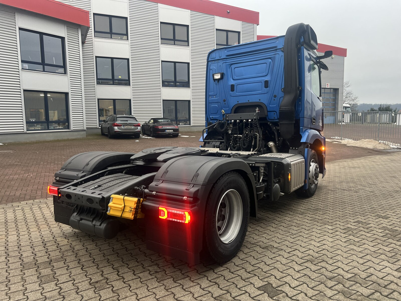 Sattelzugmaschine, Zustand - NEU Mercedes-Benz Actros 1843 LS 4x4 HAD Actros 1843 LS 4x4 HAD, HydroDrive, MirrorCam, MultimediaCockpit: das Bild 9