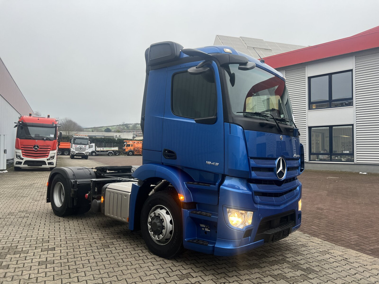 Sattelzugmaschine, Zustand - NEU Mercedes-Benz Actros 1843 LS 4x4 HAD Actros 1843 LS 4x4 HAD, HydroDrive, MirrorCam, MultimediaCockpit: das Bild 7