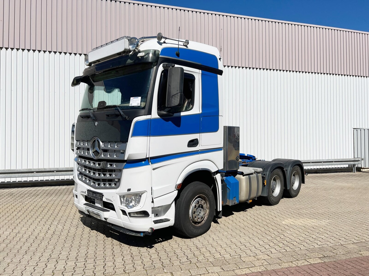 Mercedes-Benz Arocs 3358 LS 6x4 Arocs 3358 LS 6x4, Retarder, StreamSpace, Bi-Xenon, Hydraulik - Sattelzugmaschine: das Bild 1 Mercedes-Benz Arocs 3358 LS 6x4 Arocs 3358 LS 6x4, Retarder, StreamSpace, Bi-Xenon, Hydraulik - Sattelzugmaschine: das Bild 1