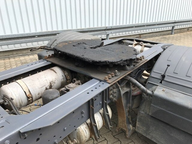 Sattelzugmaschine Stralis AS440S45 T/P 4x2 ONLY FOR SPAREPARTS!!! Stralis AS440S45 T/P 4x2 ActiveSpace: das Bild 13 Sattelzugmaschine Stralis AS440S45 T/P 4x2 ONLY FOR SPAREPARTS!!! Stralis AS440S45 T/P 4x2 ActiveSpace: das Bild 13