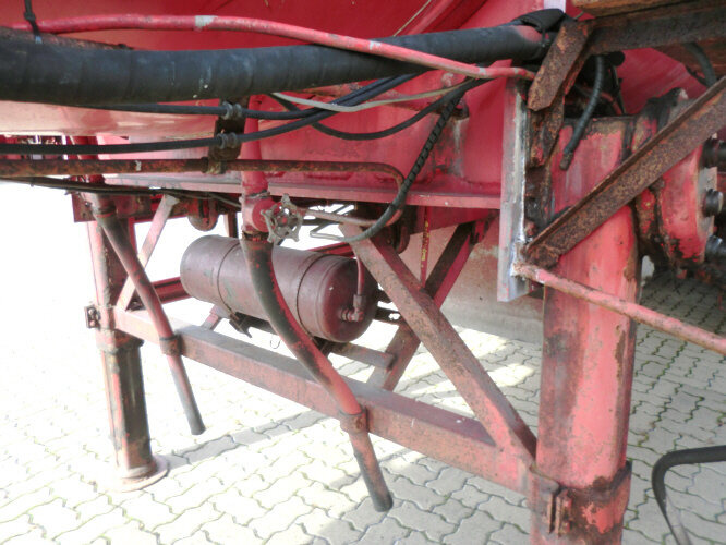 Schmitz Cargobull - - Stahltank - Tankauflieger: das Bild 3 Schmitz Cargobull - - Stahltank - Tankauflieger: das Bild 3