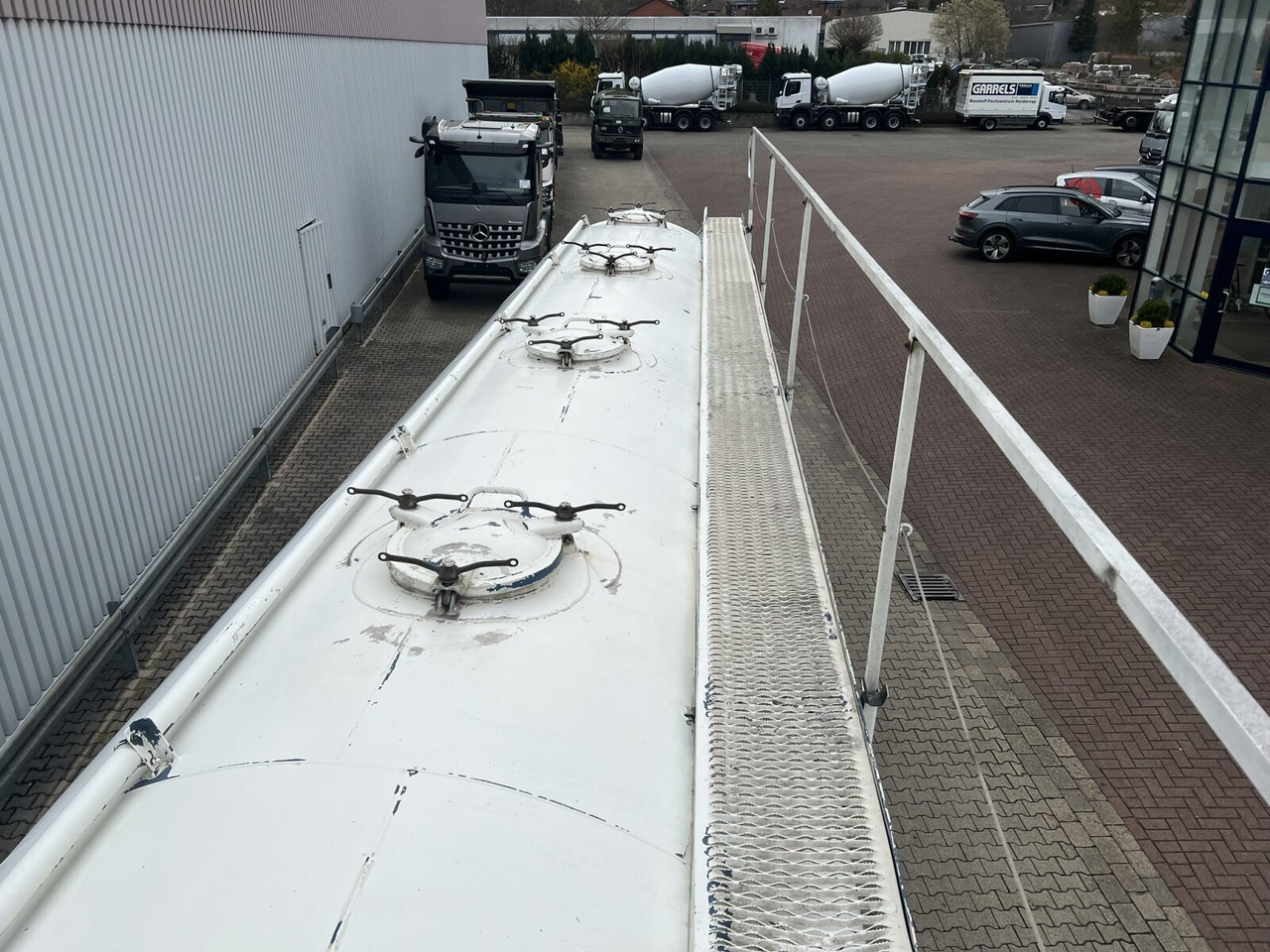 Spitzer SK 2453 ZIC SK 2453 ZIC, Kippsilo ca. 53m³ - Siloauflieger: das Bild 3 Spitzer SK 2453 ZIC SK 2453 ZIC, Kippsilo ca. 53m³ - Siloauflieger: das Bild 3