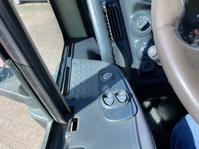 Trakker AD260T41W 6x6 Trakker AD260T41W 6x6 - Fahrgestell LKW: das Bild 5 Trakker AD260T41W 6x6 Trakker AD260T41W 6x6 - Fahrgestell LKW: das Bild 5