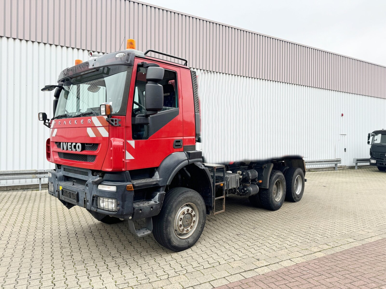 Trakker AD260T45W 6x6 Trakker AD260T45W 6x6 - Fahrgestell LKW: das Bild 1 Trakker AD260T45W 6x6 Trakker AD260T45W 6x6 - Fahrgestell LKW: das Bild 1