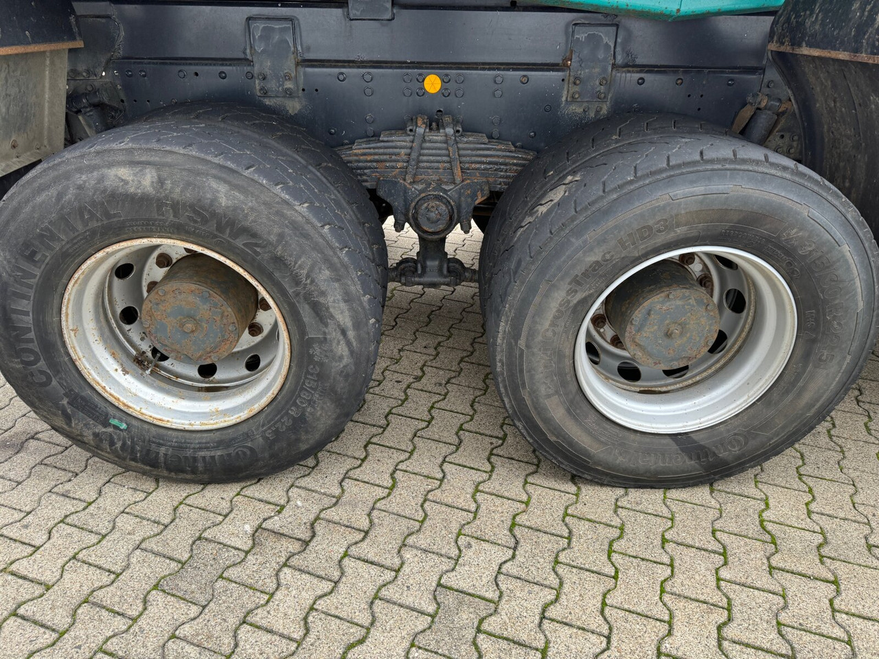 Trakker AD260T45W 6x6 Trakker AD260T45W 6x6 - Fahrgestell LKW: das Bild 4 Trakker AD260T45W 6x6 Trakker AD260T45W 6x6 - Fahrgestell LKW: das Bild 4