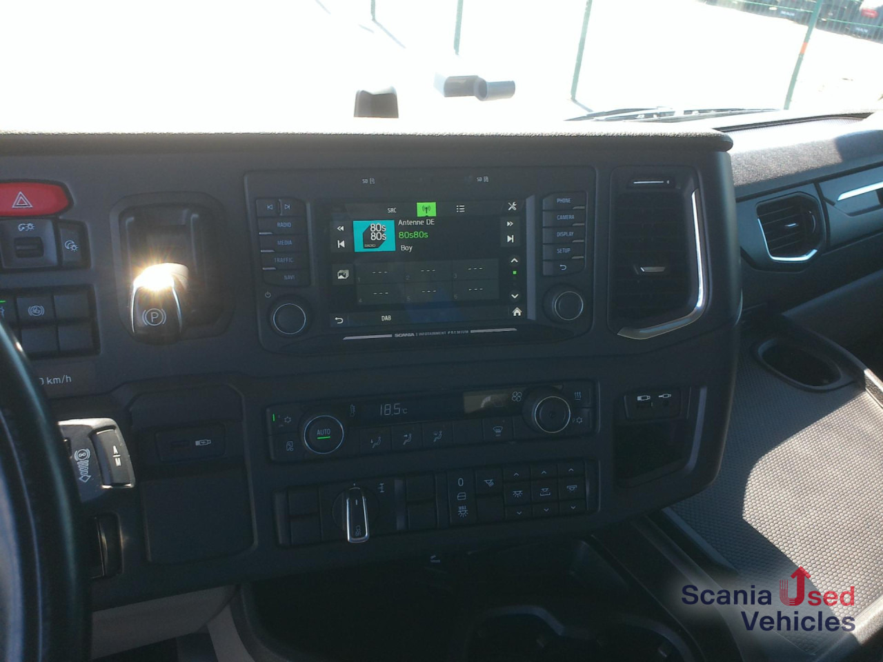 SCANIA R 450 A4x2EB - Sattelzugmaschine: das Bild 2 SCANIA R 450 A4x2EB - Sattelzugmaschine: das Bild 2