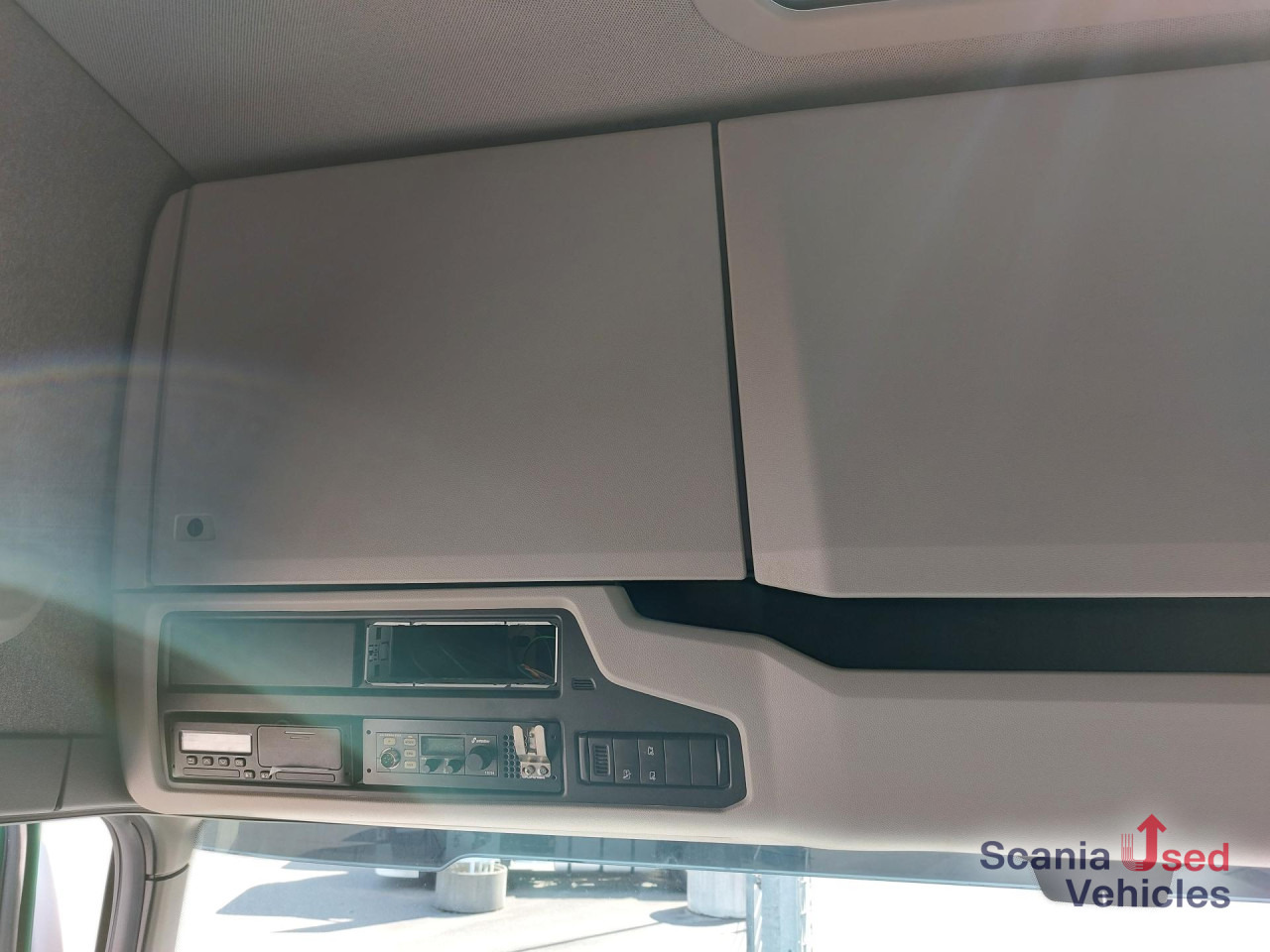 SCANIA R 450 A4x2EB Volumen Mega Jumbo DAB Standklima - Sattelzugmaschine: das Bild 3 SCANIA R 450 A4x2EB Volumen Mega Jumbo DAB Standklima - Sattelzugmaschine: das Bild 3