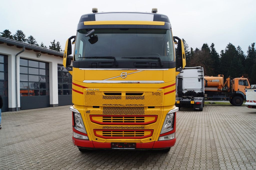 Volvo FH 500 Holztrans. mit Penz 12Z9 Holzkran Volvo FH 500 Holztrans. mit Penz 12Z9 Holzkran - Holztransporter, Autokran: das Bild 3 Volvo FH 500 Holztrans. mit Penz 12Z9 Holzkran Volvo FH 500 Holztrans. mit Penz 12Z9 Holzkran - Holztransporter, Autokran: das Bild 3