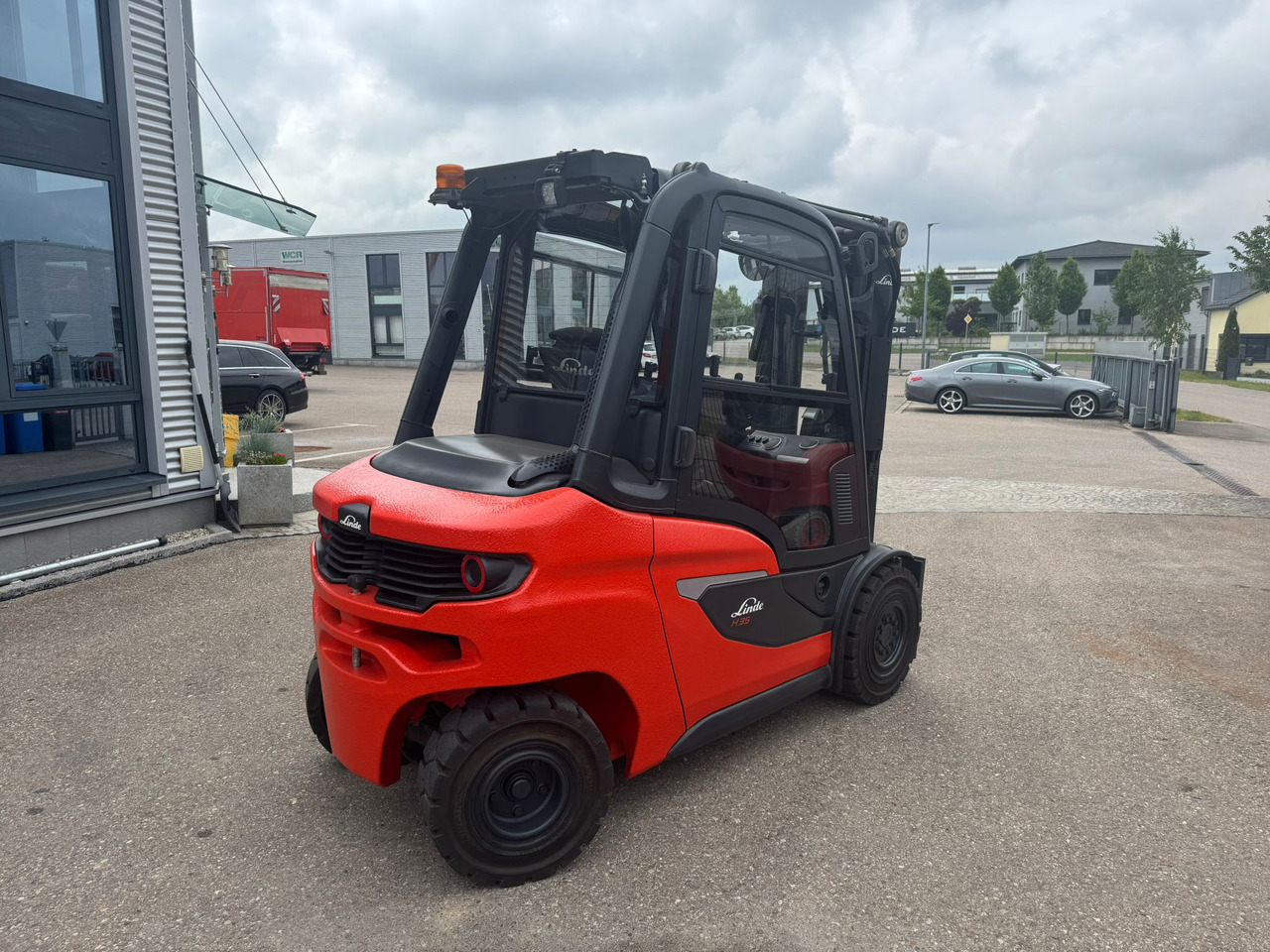 LINDE H35D-01 Triplexmast Diesel Kabine Heizung Klima - Dieselstapler: das Bild 5 LINDE H35D-01 Triplexmast Diesel Kabine Heizung Klima - Dieselstapler: das Bild 5