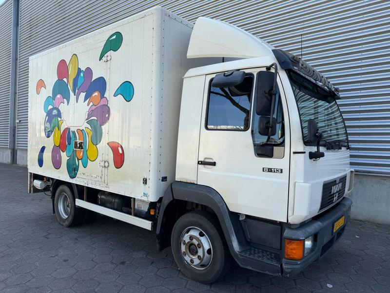 MAN 8.113 / Tail Lift / Manual / TUV: 11-2025 / NL Truck - Koffer LKW: das Bild 2 MAN 8.113 / Tail Lift / Manual / TUV: 11-2025 / NL Truck - Koffer LKW: das Bild 2