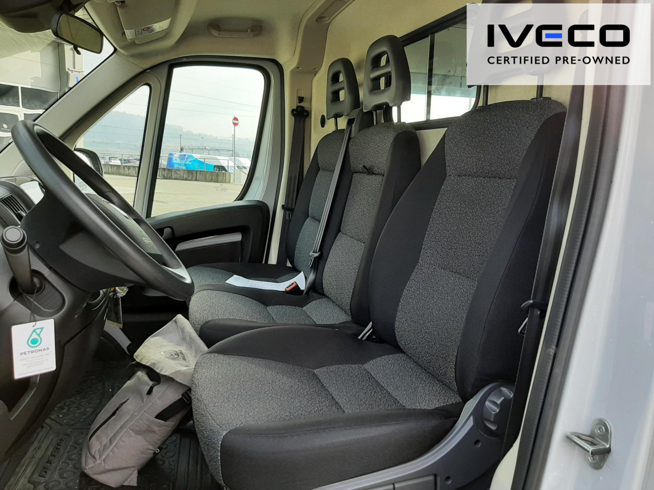 FIAT e-Ducato L2H2 teilverglast (47-kWh) - Kastenwagen, Elektro-Transporter: das Bild 3 FIAT e-Ducato L2H2 teilverglast (47-kWh) - Kastenwagen, Elektro-Transporter: das Bild 3
