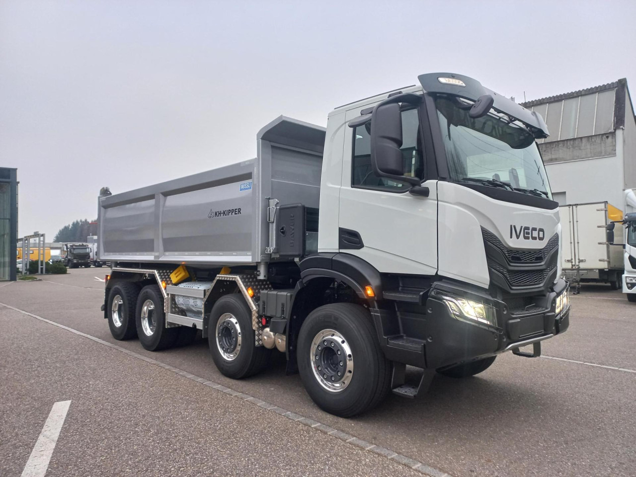 IVECO AD360X50Z HR OFF XWay mit Nüssli 2 Seitenkipper - Kipper: das Bild 2 IVECO AD360X50Z HR OFF XWay mit Nüssli 2 Seitenkipper - Kipper: das Bild 2