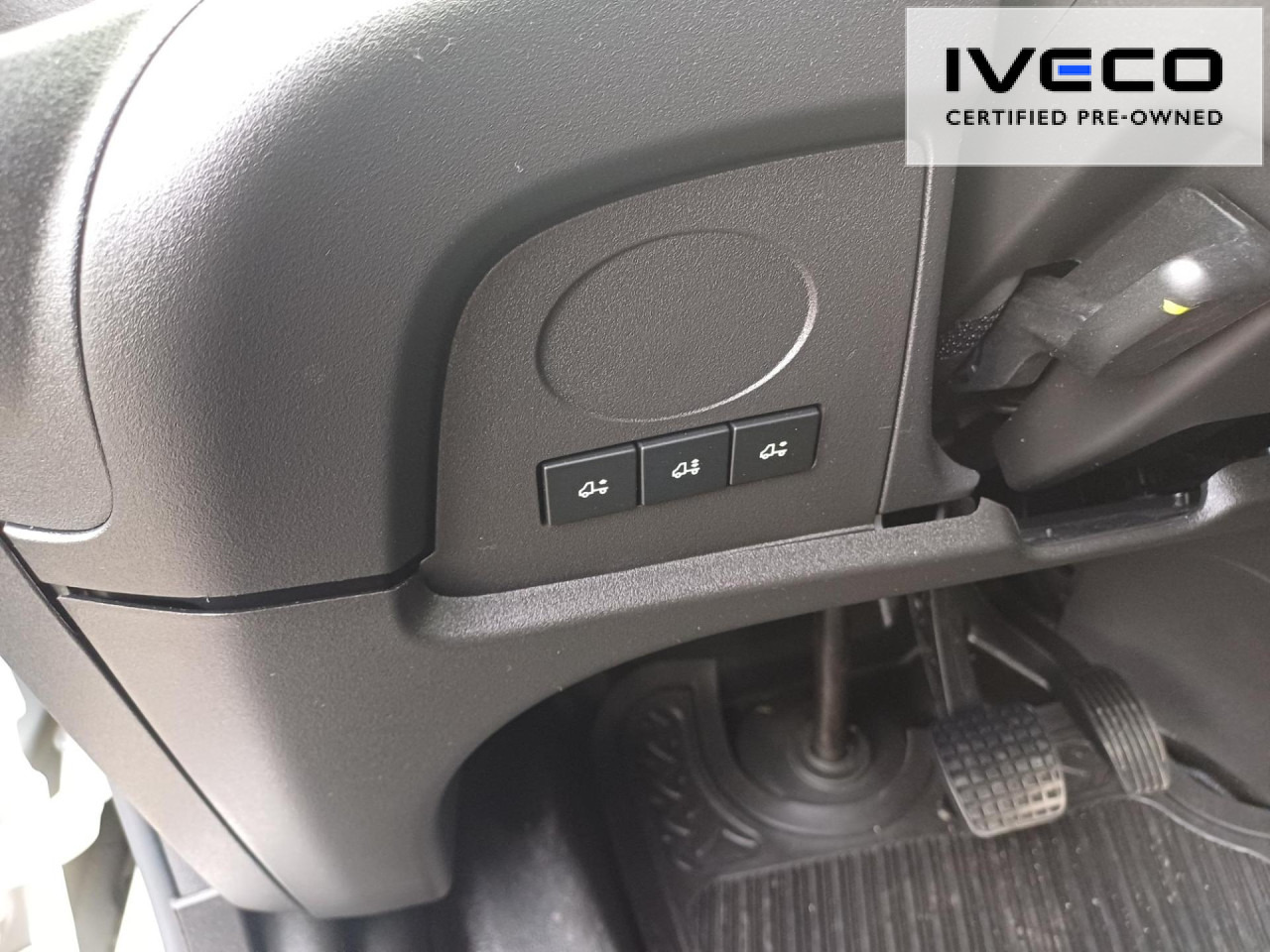 Kastenwagen IVECO Daily 35S14NA8V/P CNG Euro6 Klima AHK Navi ZV: das Bild 6