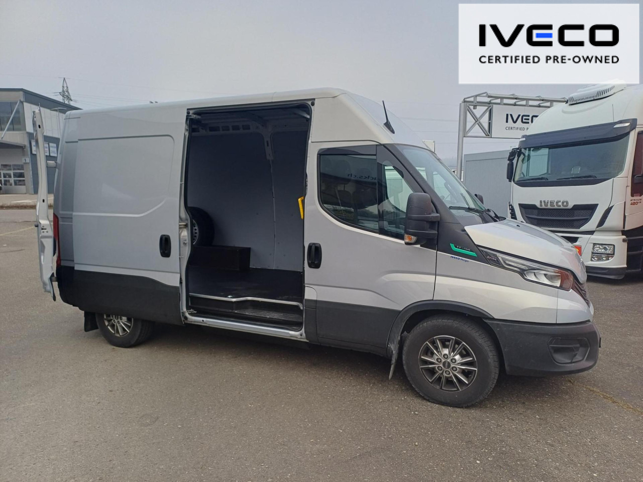 Kastenwagen IVECO Daily 35S14NA8V/P CNG Euro6 Klima AHK Navi ZV: das Bild 12