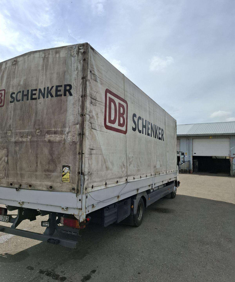 Mercedes-Benz 818 L - Plane LKW: das Bild 3 Mercedes-Benz 818 L - Plane LKW: das Bild 3