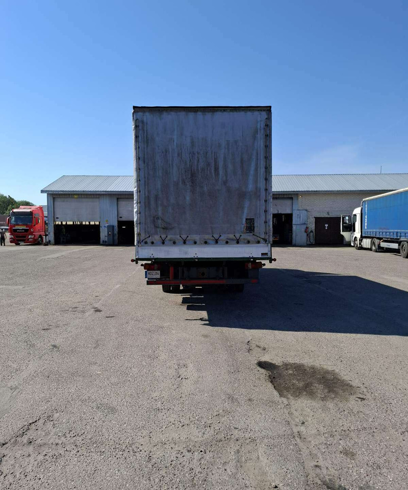 Mercedes-Benz Atego 818 - Plane LKW: das Bild 3 Mercedes-Benz Atego 818 - Plane LKW: das Bild 3