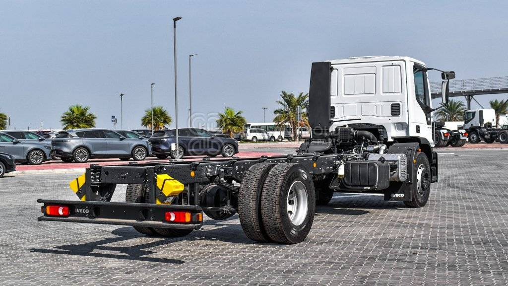 IVECO EUROCARGO ML180 Chassis 4×2, 19 Ton Approx. MY25 - Fahrgestell LKW: das Bild 4 IVECO EUROCARGO ML180 Chassis 4×2, 19 Ton Approx. MY25 - Fahrgestell LKW: das Bild 4