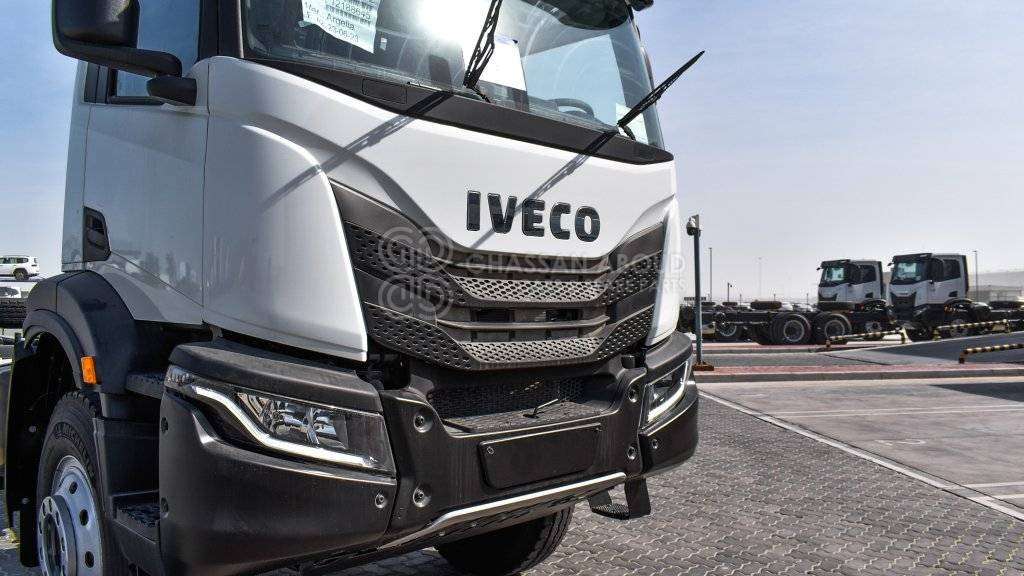 IVECO T-WAY Chassis 6×4 AD380T47H WHEELBASE 4500 MY25 - Fahrgestell LKW: das Bild 2 IVECO T-WAY Chassis 6×4 AD380T47H WHEELBASE 4500 MY25 - Fahrgestell LKW: das Bild 2