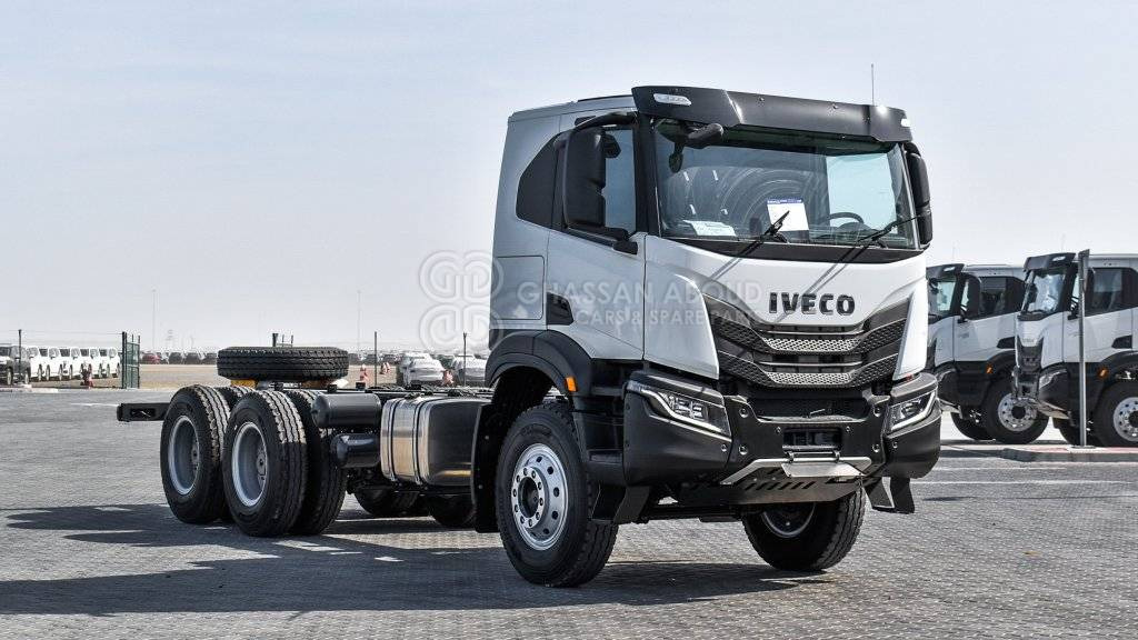 IVECO T-WAY Chassis 6×4 AT380T47H WHEELBASE 4500 MY25 - Fahrgestell LKW: das Bild 3 IVECO T-WAY Chassis 6×4 AT380T47H WHEELBASE 4500 MY25 - Fahrgestell LKW: das Bild 3