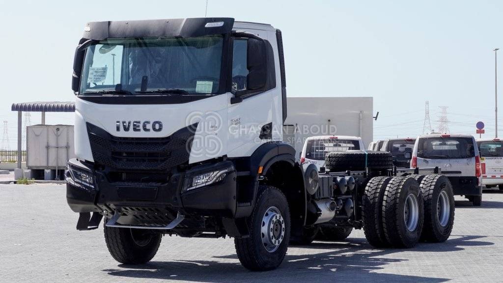 IVECO T-WAY Chassis 6×6 AD380T47WH WHEELBASE 4500 MY25 - Fahrgestell LKW: das Bild 1 IVECO T-WAY Chassis 6×6 AD380T47WH WHEELBASE 4500 MY25 - Fahrgestell LKW: das Bild 1