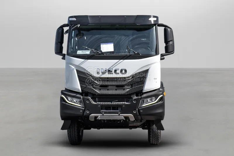 Iveco T-WAY AT380T47H 6x4 R24 Tyres Chassis - Barcelona Stock - Fahrgestell LKW: das Bild 2 Iveco T-WAY AT380T47H 6x4 R24 Tyres Chassis - Barcelona Stock - Fahrgestell LKW: das Bild 2