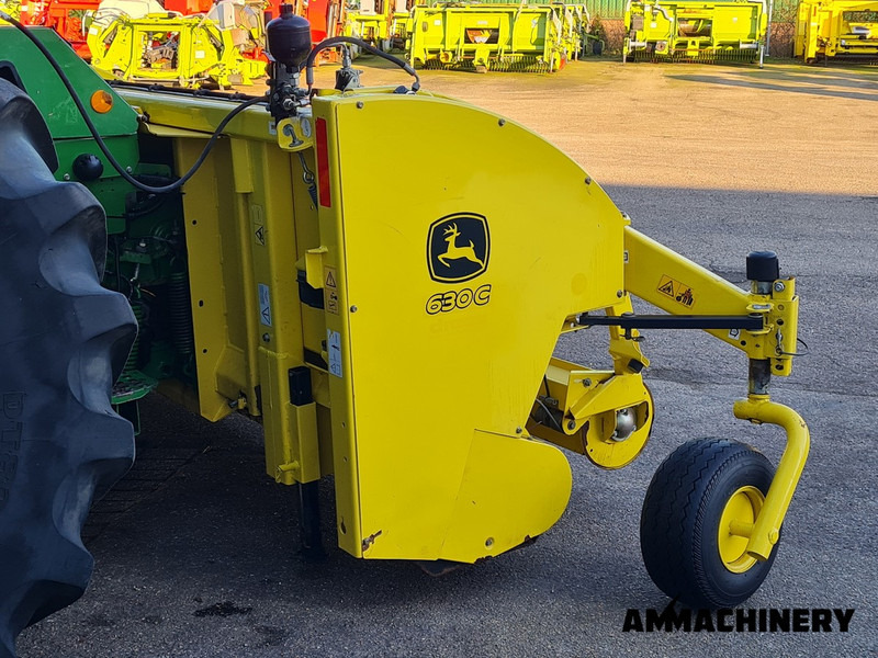 John Deere 630C pick-up - Ernteforsatz für Häcksler: das Bild 3 John Deere 630C pick-up - Ernteforsatz für Häcksler: das Bild 3